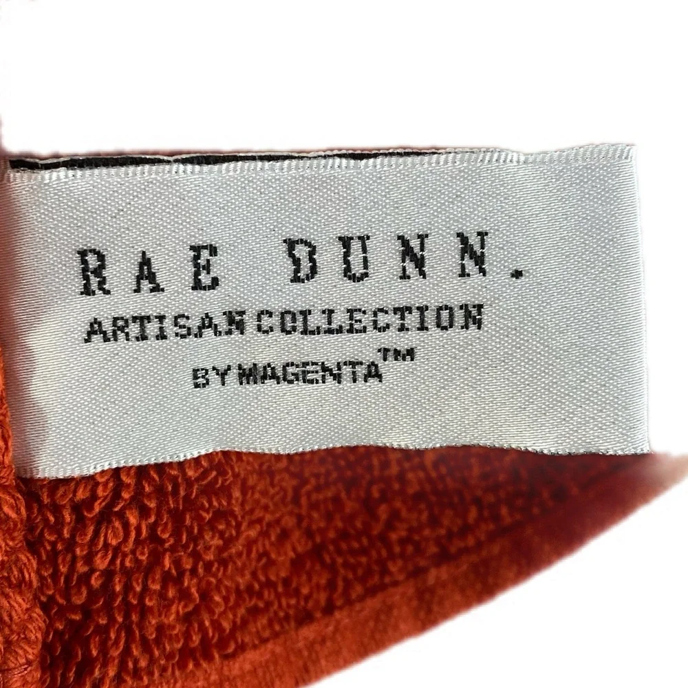 Nut House Hand towel by Rae Dumn NWOT
